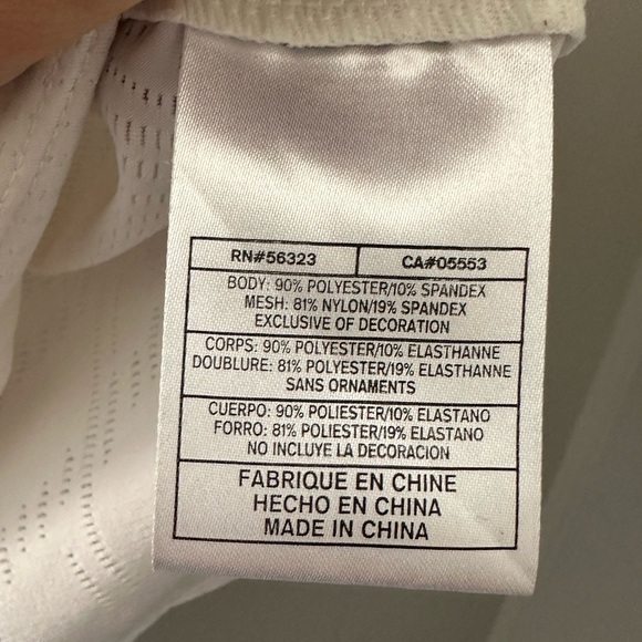 Nike Fit Dry workout/ athletic top - Picture 6 of 6